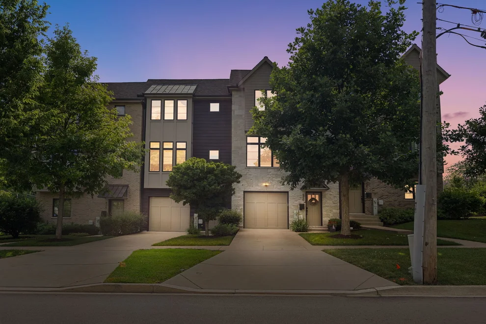 Unit for sale at 480 Newton Avenue, Glen Ellyn, IL 60137