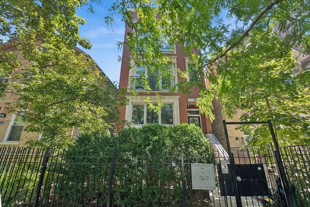 Unit for sale at 875 N Paulina Street, Chicago, IL 60622