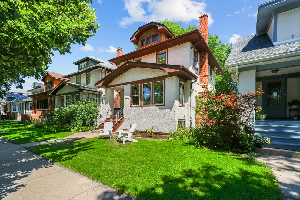 Unit for sale at 1010 N Lombard Avenue, Oak Park, IL 60302