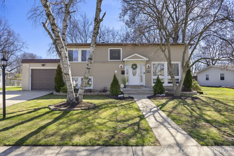 Unit for sale at 1003 E Alder Lane, Mount Prospect, IL 60056