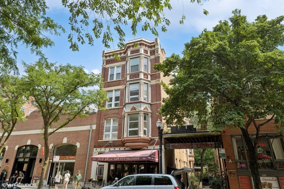 Unit for sale at 1411 N WELLS Street, Chicago, IL 60610