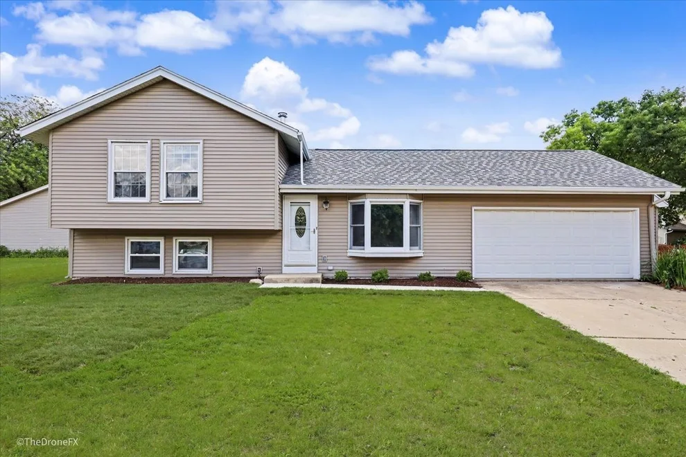 Unit for sale at 30w281 Heather Court, Warrenville, IL 60555