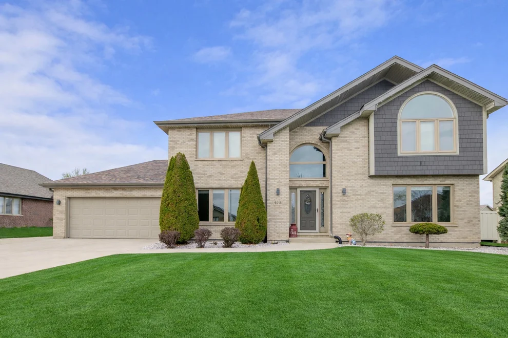 Unit for sale at 9018 Glenshire Street, Tinley Park, IL 60487