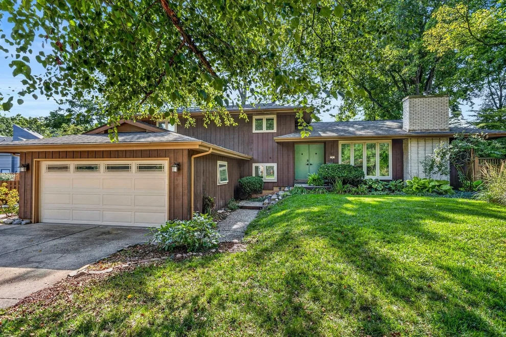 Unit for sale at 3 Regent Court, Champaign, IL 61820