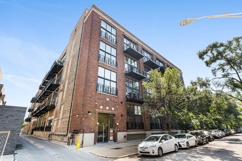 Unit for sale at 1935 N Fairfield Avenue, Chicago, IL 60647