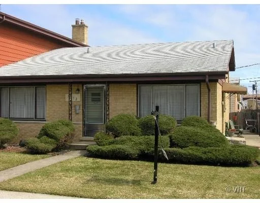 Unit for sale at 7032 W GREENLEAF Street, NILES, IL 60714