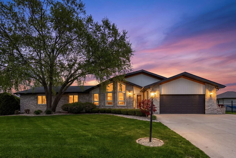 Unit for sale at 20455 S Grand Prairie Lane, Frankfort, IL 60423
