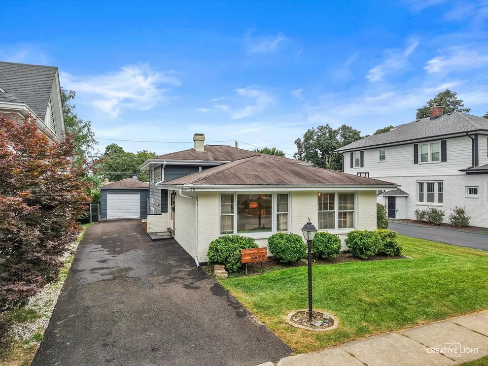 Unit for sale at 1022 E Jefferson Avenue, Wheaton, IL 60187
