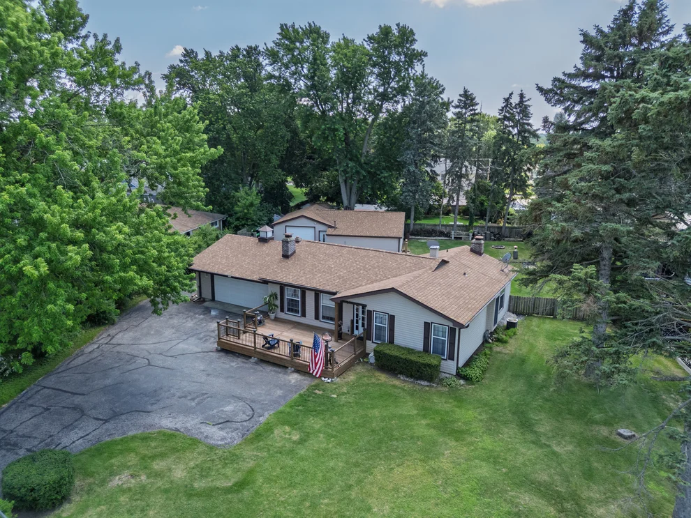 Unit for sale at 4437 Richmond Road, Ringwood, IL 60072