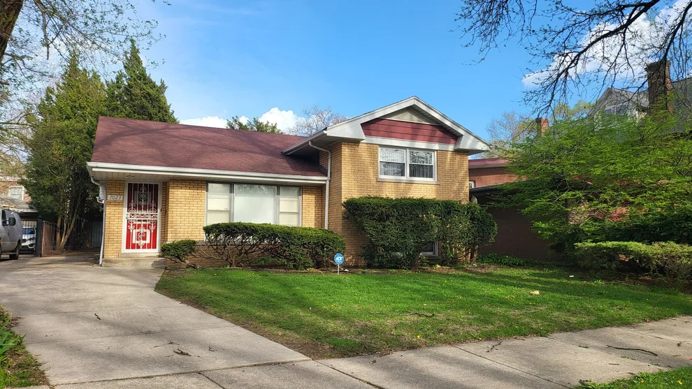Unit for sale at 7023 S Bennett Avenue, Chicago, IL 60649