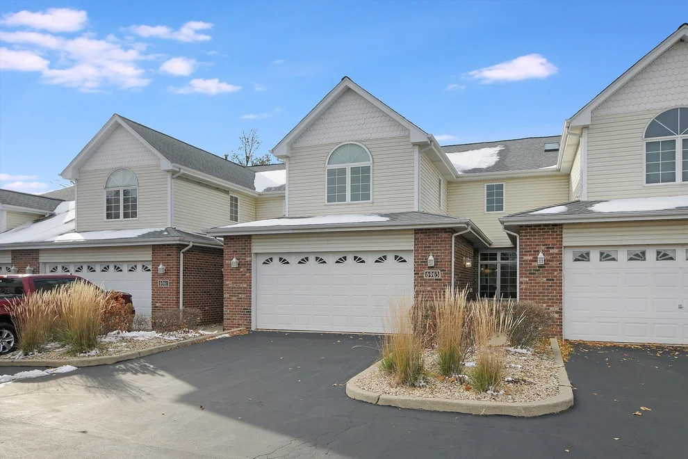 Unit for sale at 6963 Margaret Courtyard Court, Tinley Park, IL 60477