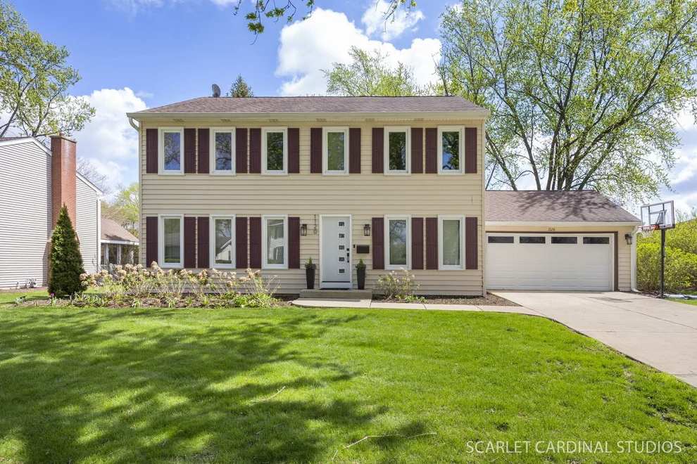 Unit for sale at 1120 Summit Hills Lane, Naperville, IL 60563