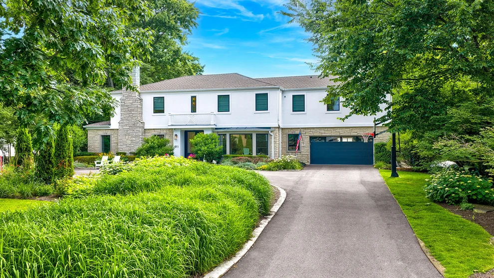 Unit for sale at 911 Oak Drive, Glencoe, IL 60022