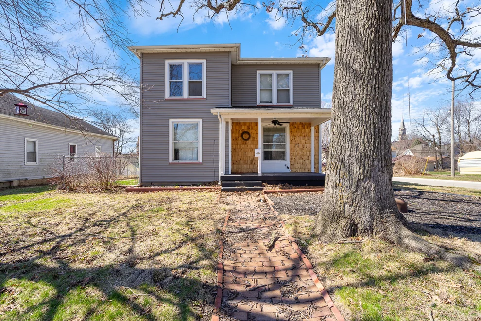 Unit for sale at 602 S Vermillion Street, Streator, IL 61364