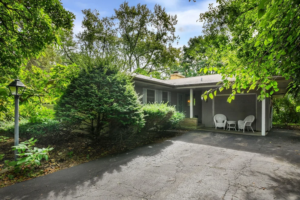Unit for sale at 324 W Elm Street, Wheaton, IL 60189