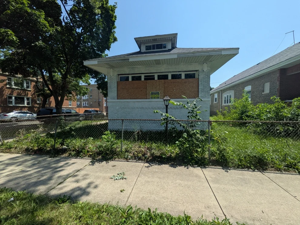 Unit for sale at 8001 S Laflin Street, Chicago, IL 60620