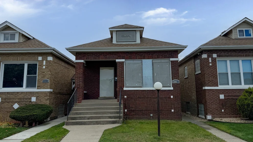 Unit for sale at 435 E 88th Place, Chicago, IL 60619
