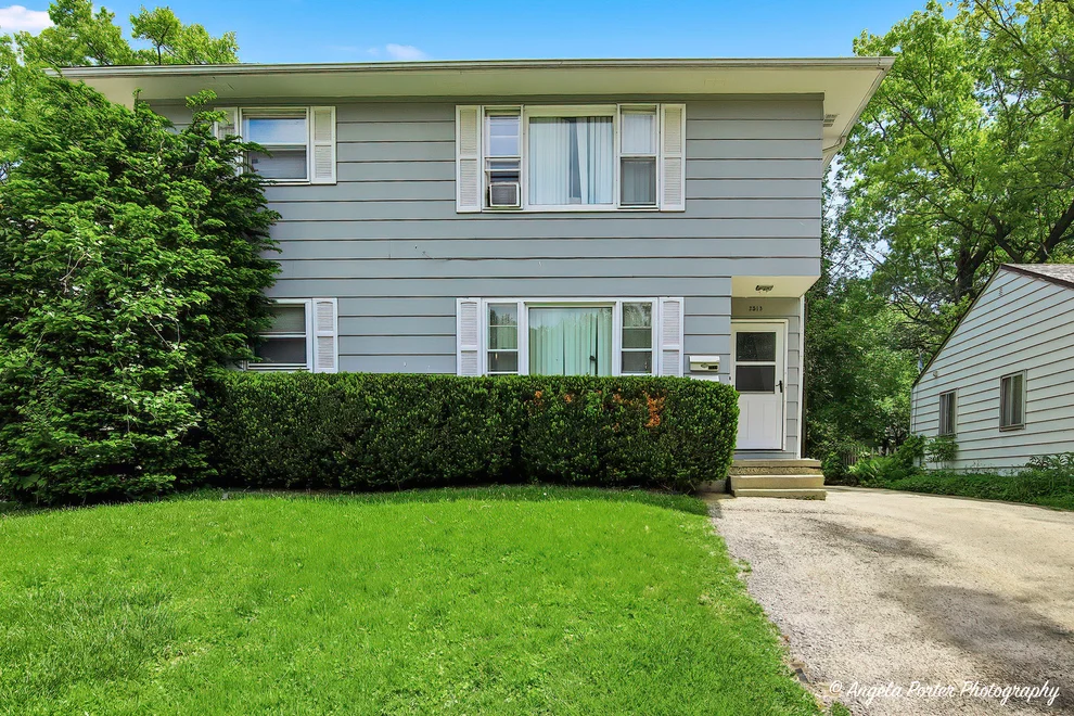 Unit for sale at 2511 Western Avenue, Waukegan, IL 60087
