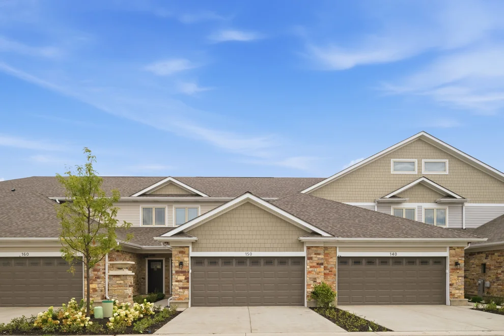 Unit for sale at 260 Violet Lane, Wheeling, IL 60090
