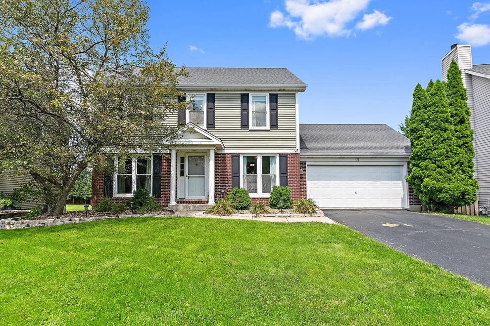 Unit for sale at 123 Devonshire Drive, DeKalb, IL 60115