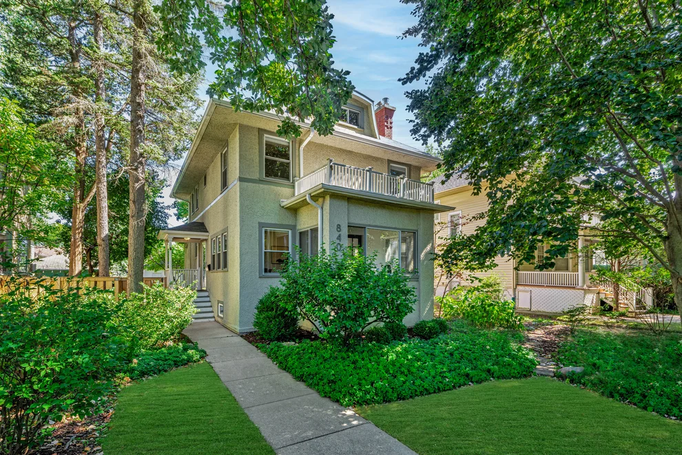 Unit for sale at 840 Park Avenue, Wilmette, IL 60091