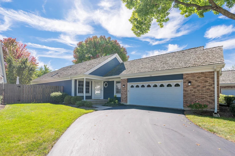 Unit for sale at 530 Park Barrington Way, Barrington, IL 60010