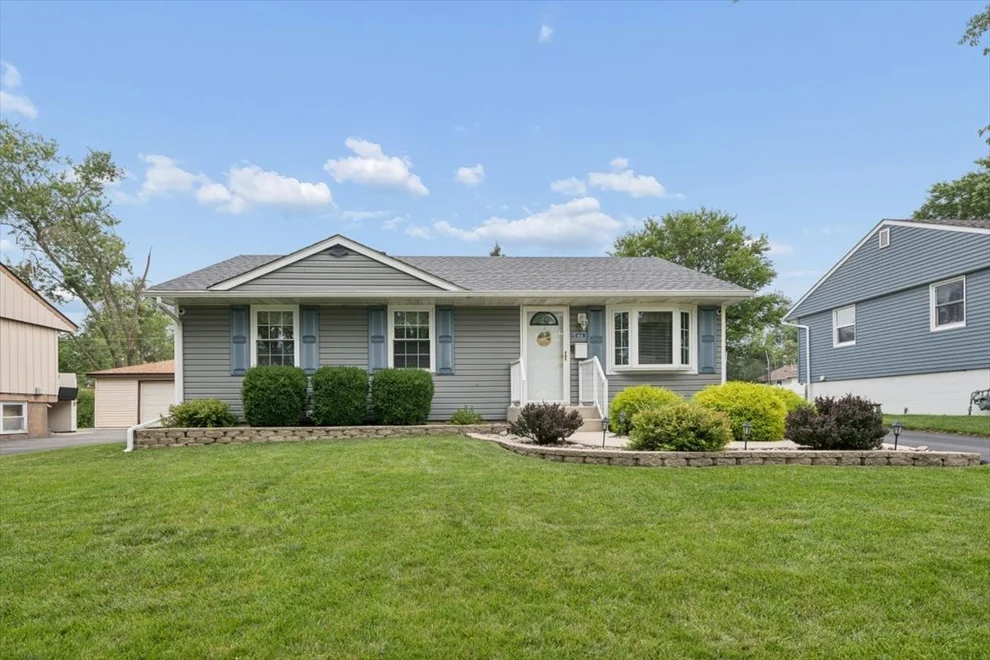 Unit for sale at 104 Sunset Strip, Joliet, IL 60435
