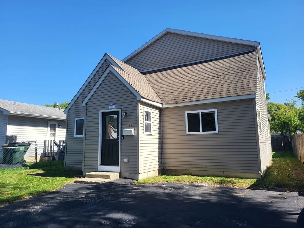 Unit for sale at 121 Highmoor Drive, Round Lake Park, IL 60073