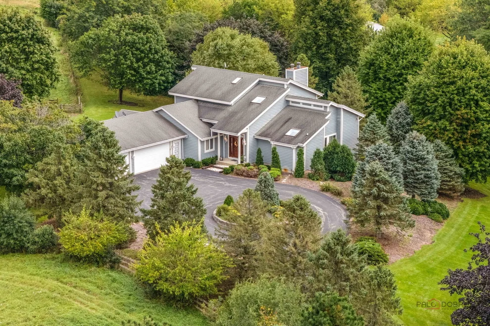 Unit for sale at 29325 N Callahan Road, Wauconda, IL 60084