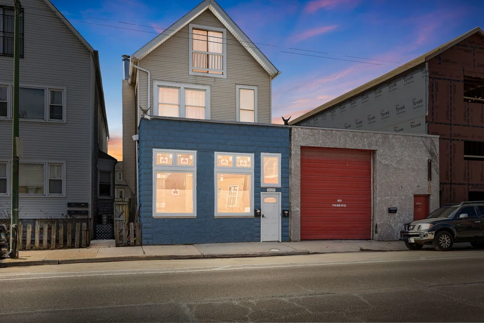 Unit for sale at 3020 N CLYBOURN Avenue, Chicago, IL 60618