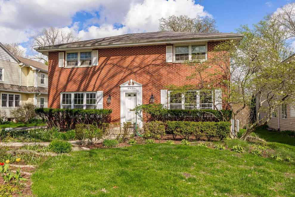 Unit for sale at 4821 Wallbank Avenue, Downers Grove, IL 60515