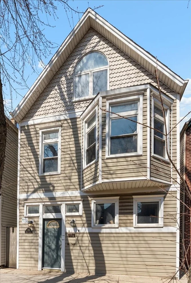 Unit for sale at 2156 W BELLE PLAINE Avenue, Chicago, IL 60618