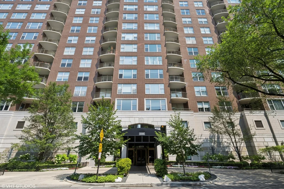 Unit for sale at 1301 N DEARBORN Street, Chicago, IL 60610