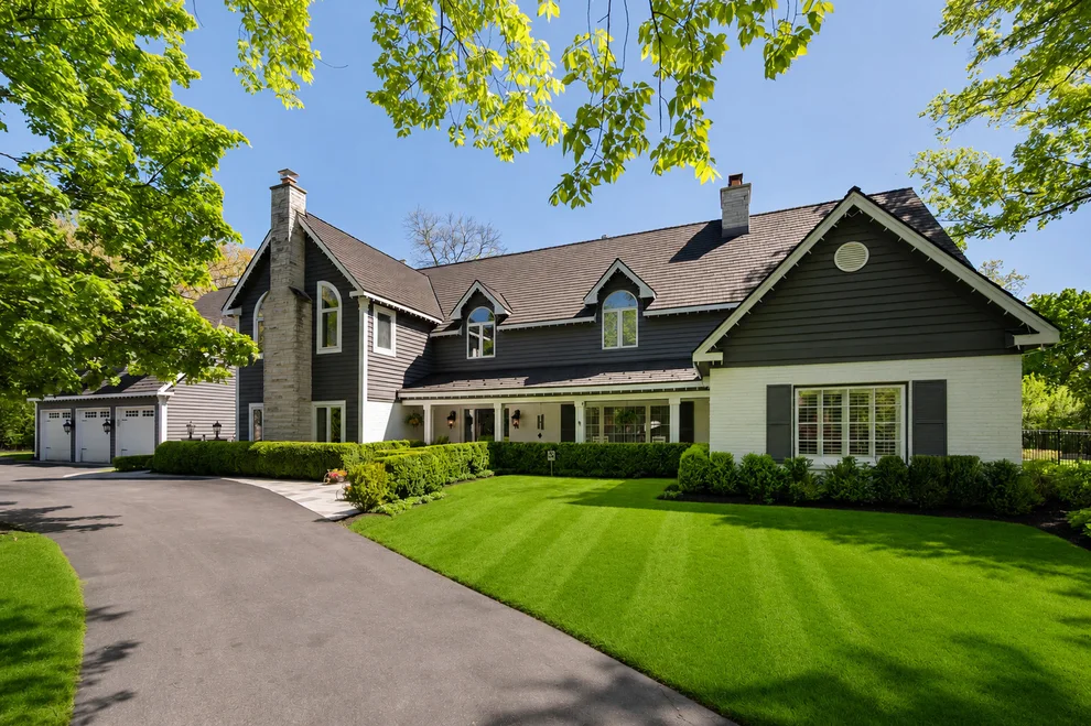 Unit for sale at 2 Hickory Lane, Northbrook, IL 60062