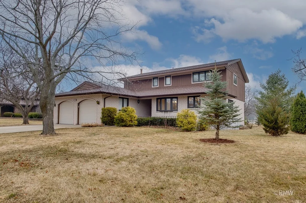Unit for sale at 137 Haverhill Lane, Schaumburg, IL 60193