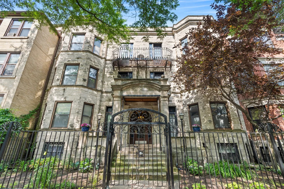Unit for sale at 5114 N KENMORE Avenue, Chicago, IL 60640