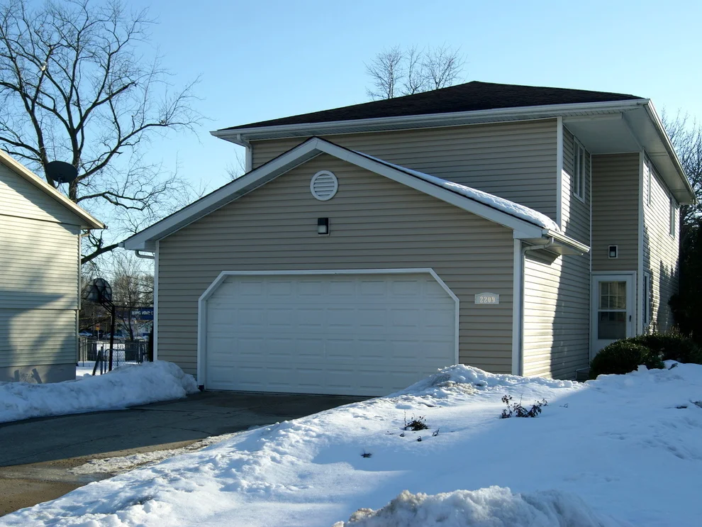 Unit for sale at 2209 Greengold Street, Crest Hill, IL 60403