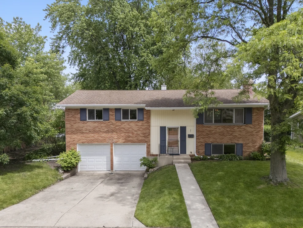 Unit for sale at 251 N Boynton Drive, Palatine, IL 60074