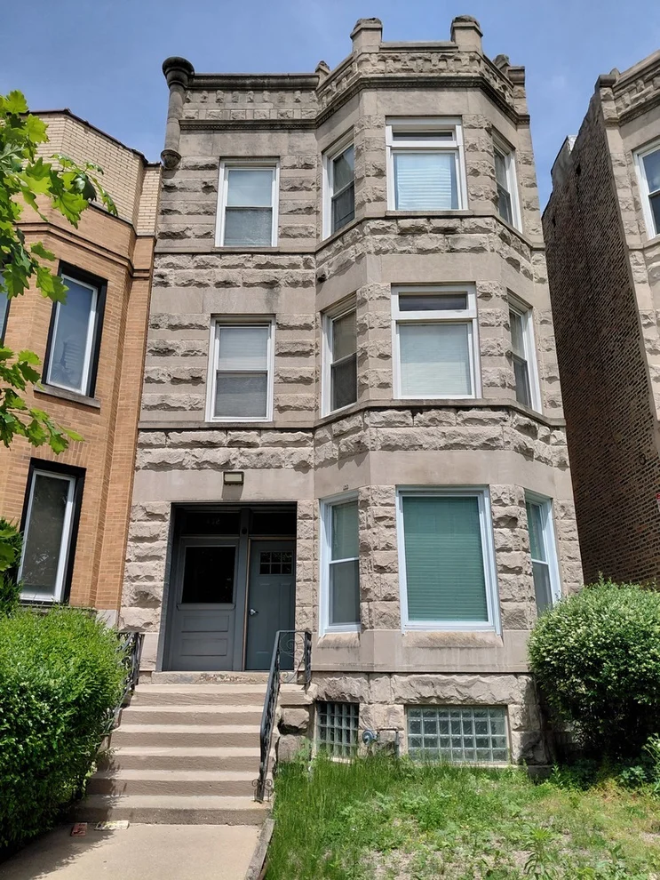 Unit for sale at 432 E 45th Place, Chicago, IL 60653