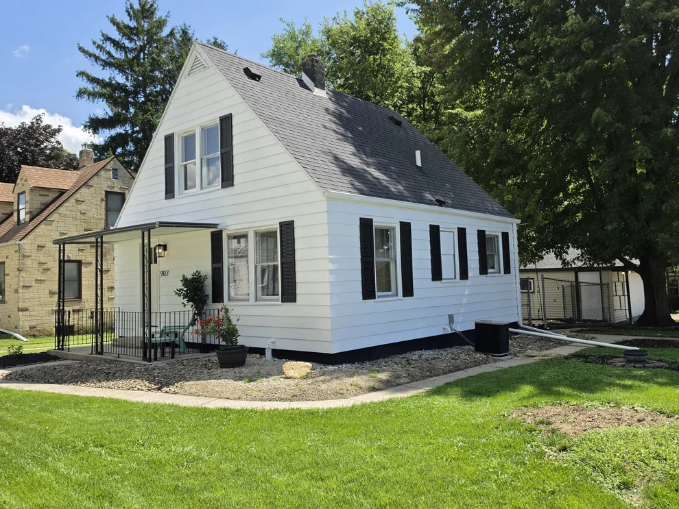 Unit for sale at 907 Retz Drive, Ottawa, IL 61350