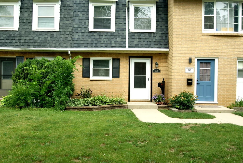 Unit for sale at 126 S Hale Avenue, Bartlett, IL 60103