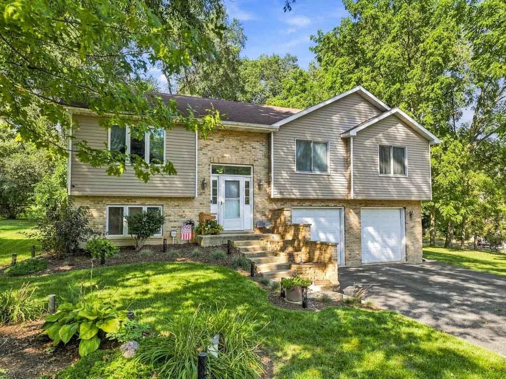 Unit for sale at 26032 W Wilson Road, Antioch, IL 60002