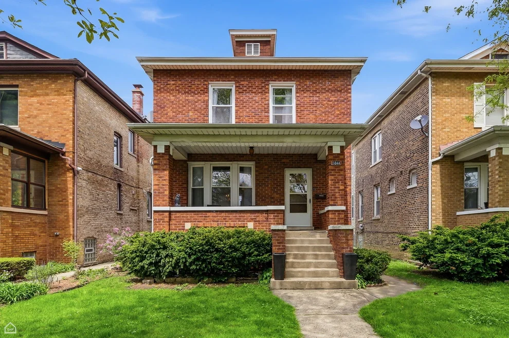 Unit for sale at 5044 W Wilson Avenue, Chicago, IL 60630