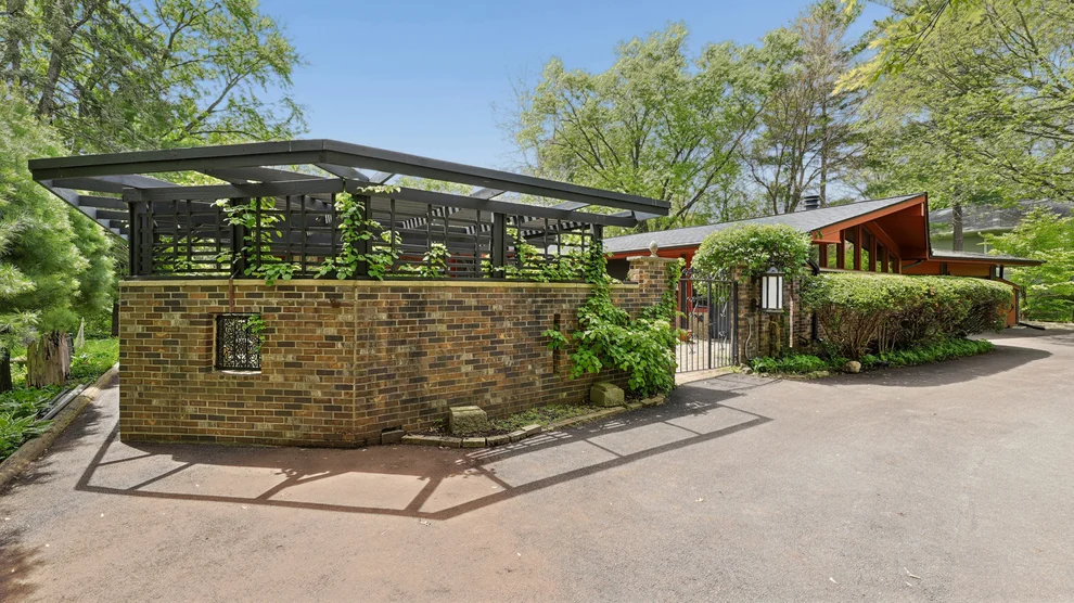 Unit for sale at 28W521 Purnell Road, West Chicago, IL 60185