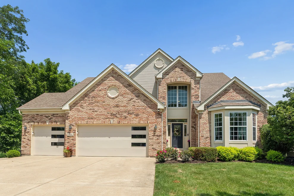 Unit for sale at 601 E 4th Avenue, New Lenox, IL 60451