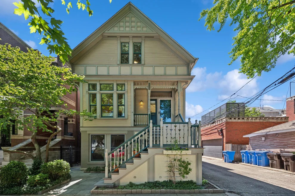 Unit for sale at 3744 N Bosworth Avenue, Chicago, IL 60613
