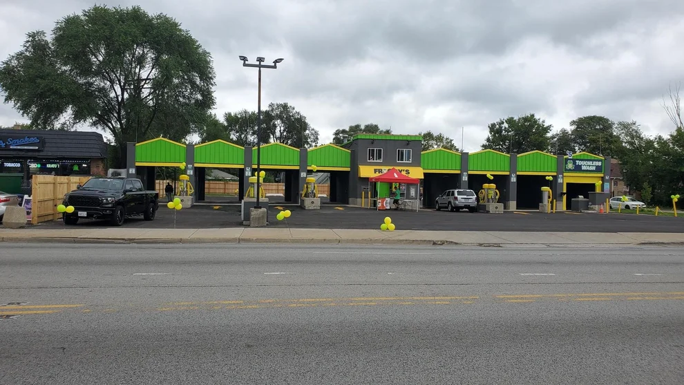 Unit for sale at 801 W Roosevelt Road, Maywood, IL 60153