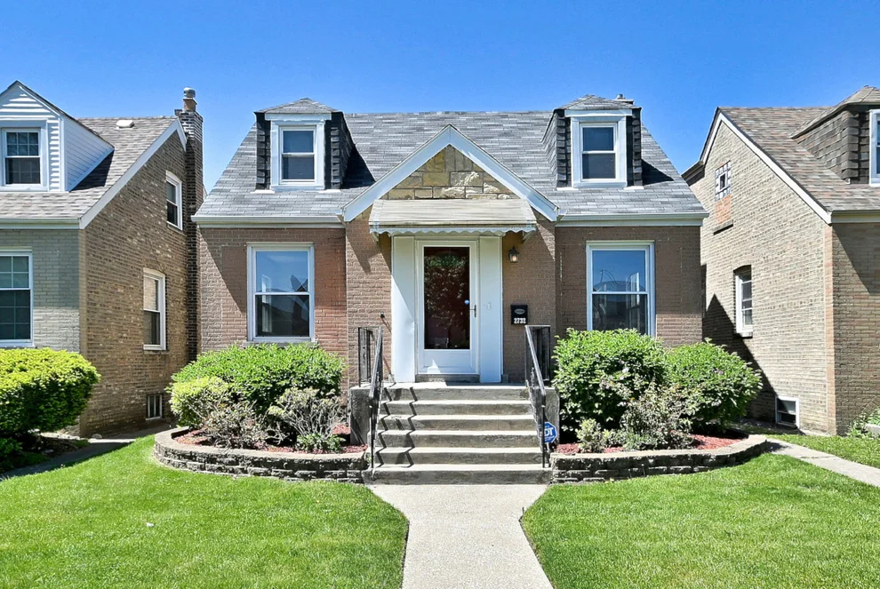 Unit for sale at 2732 N 72nd Court, Elmwood Park, IL 60707