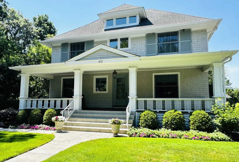 Unit for sale at 412 Cumnor Road, Kenilworth, IL 60043