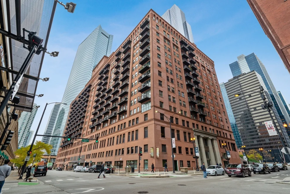 Unit for sale at 165 N Canal Street, Chicago, IL 60606